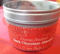 Mängden socker i Toasted almonds coated in dard chocolate