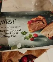 Mängden socker i Cranberry topped pork, turkey and stuffing pie