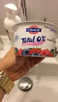 Mängden socker i Fage Total 0% Greek Yogurt Split Pot Forest Fruits