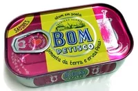 Mängden socker i atum em posta em óleo vegetal com pimenta da terra e ervas finas