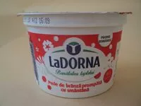 Mängden socker i LaDorna Perle de brânză proaspătă cu smântână, 6% grăsime