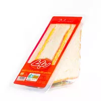 Mängden socker i Meat Sausage Club Sandwich with Cheese