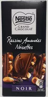 Mängden socker i NESTLE GRAND CHOCOLAT Chocolat Noir Raisins Amandes Noisettes 200g