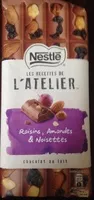 Mängden socker i NESTLE L'ATELIER Chocolat au Lait, Raisins, Amandes et Noisettes