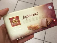 Mängden socker i Les délices - Chocolat au lait fourré aux noisette et brisures de biscuits Japonais
