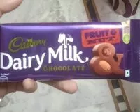 Mängden socker i Dairy milk chocolate fruit and nut