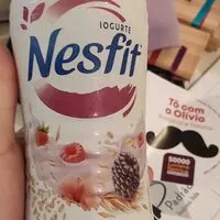 Mängden socker i Iogurte Frutas Vermelhas Nesfit Probióticos