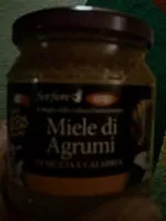 Mängden socker i Miele di agrumi fiorfiore coop