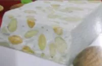 Mängden socker i Torrone alle mandorle tostate