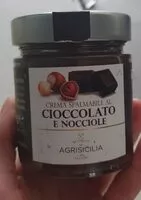 Mängden socker i Crema spalmabile al cioccolato e nocciole