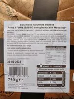 Mängden socker i Panettone basso con glassa alla nocciola