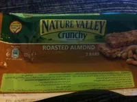 Mängden socker i Nature Valley Crunchy granola bars roasted almond (*2)