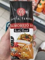 Mängden socker i Salmorejo raf con pan de pueblo natural