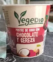 Mängden socker i Postre de coco con chocolate y cereza