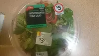 Mängden socker i Coles Australian Mediterranean Style Salad