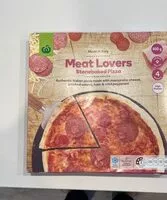 Mängden socker i Meat Lovers Stonebaked Pizza e thentic Italian pizza made with mozzarella cheese, smoked salami, ham & mild pepperoni