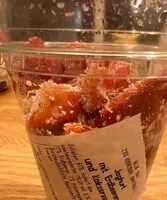 Mängden socker i Joghurt mit Erdbeeren und Kokosraspeln
